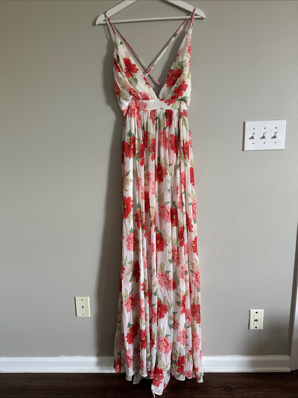 White Floral Maxi Dress - Picture 9 of 12
